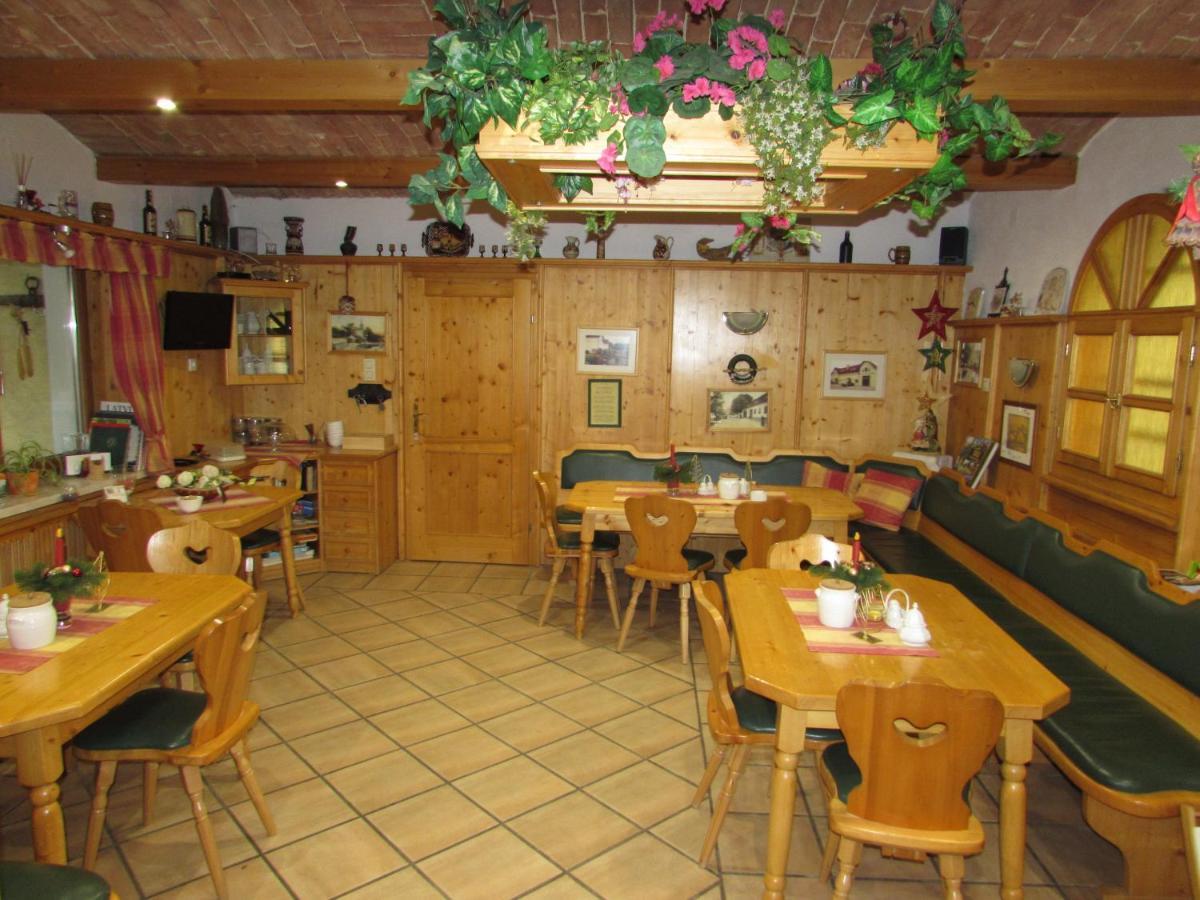 Arkadenhof Fam. Schneider Bed & Breakfast Eichenbrunn Exterior foto